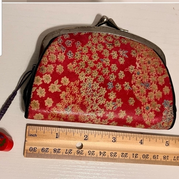 Handbags - Floral Red Women's Clutch